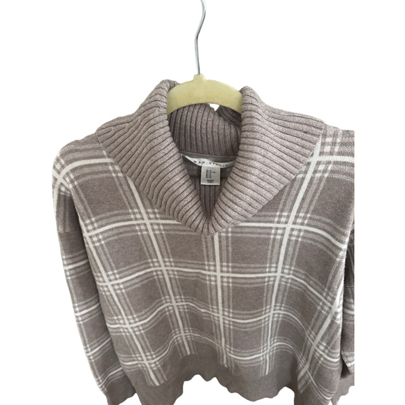 MAX STUDIO Sweaters - Women's MAX STUDIO Beige Plaid Cowl Neck Sweater XL